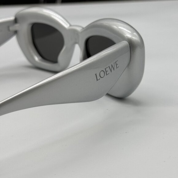 NEW LW40117I 20C LOEWE SILVER UNISEX LOEWE SUNGLASSES main image 5